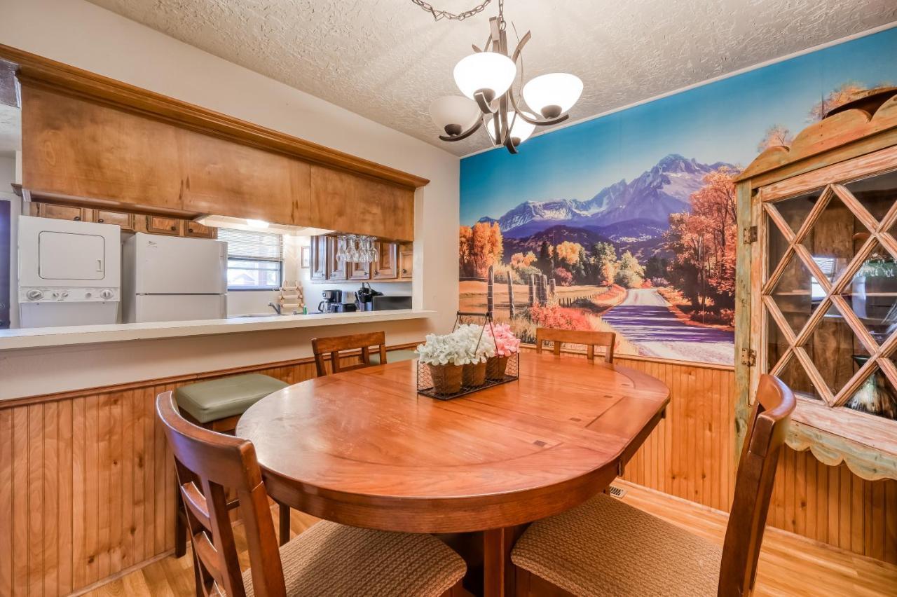 Creekside Serenade Red River Bagian luar foto