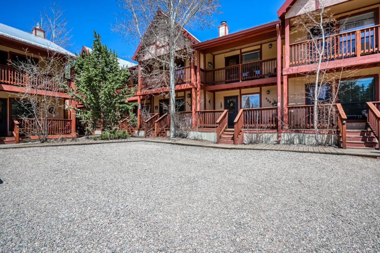 Creekside Serenade Red River Bagian luar foto