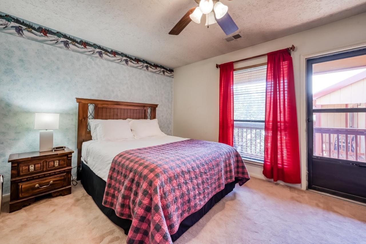 Creekside Serenade Red River Bagian luar foto